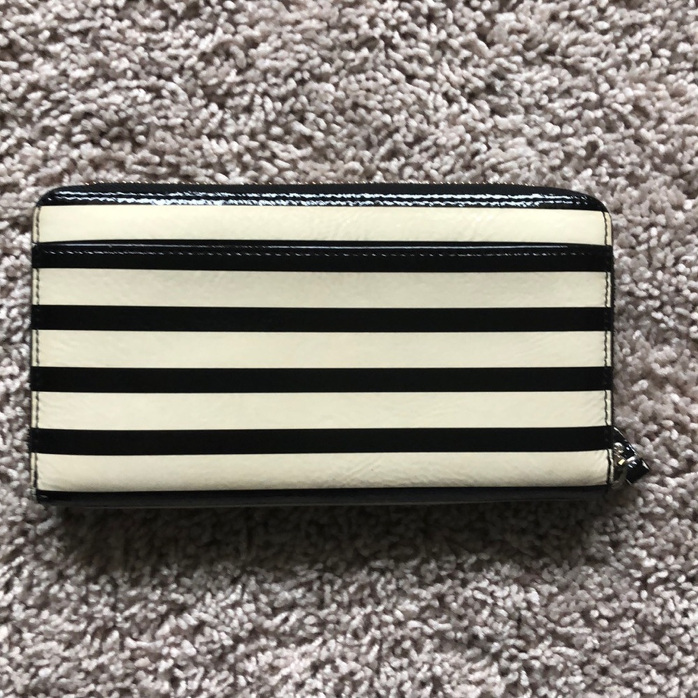 Kate Spade Wallet - Picture 2 of 7